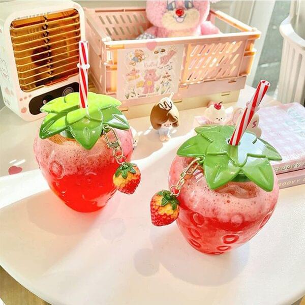 Cartoon Kawaii Strawberry Straw Cup Plastic Cup Lovely Girl Milk Tea Coffee Cup Student Portable Water Cup